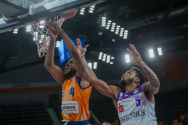 你需要我继 你需要我继