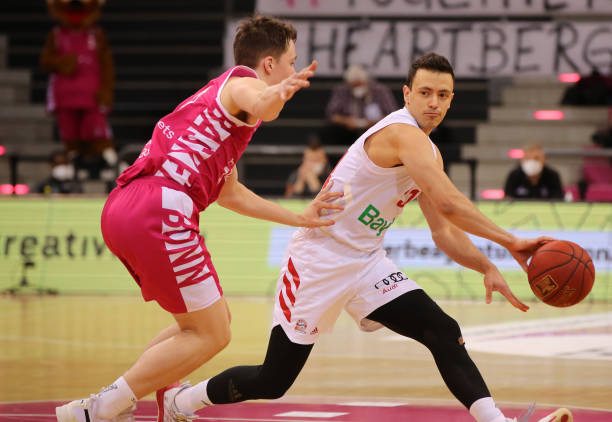 你需要我帮 你需要我帮